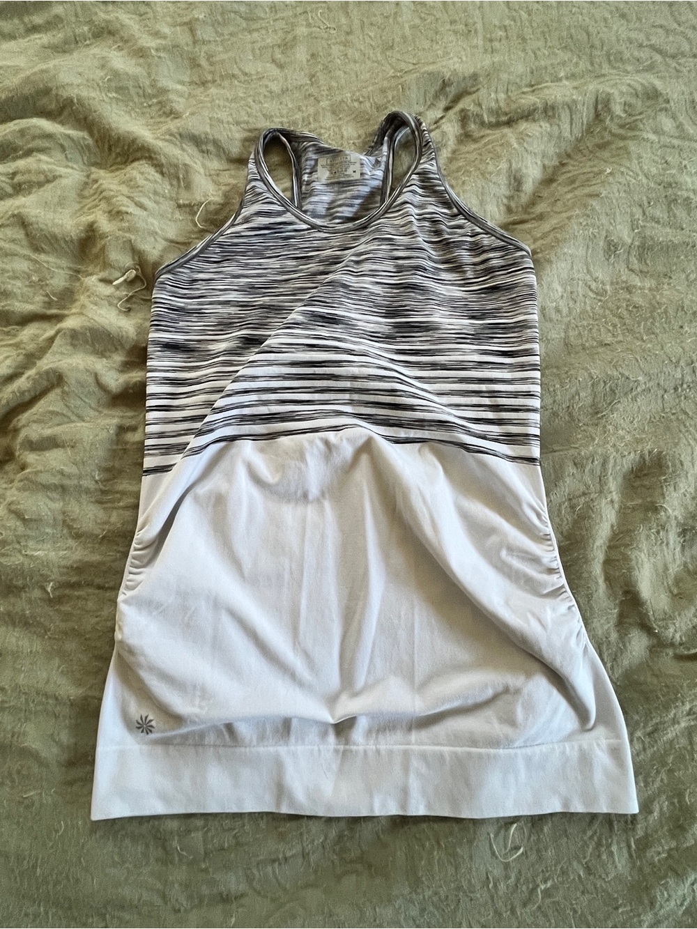 Athleta Racerback Tank Top Women’s Size M Slim Fit Stretchy Workout Gym Summer
